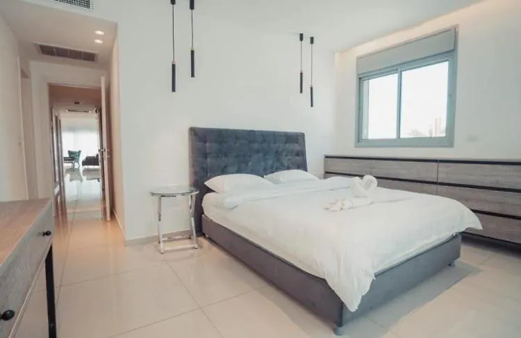 Villalis Eilat